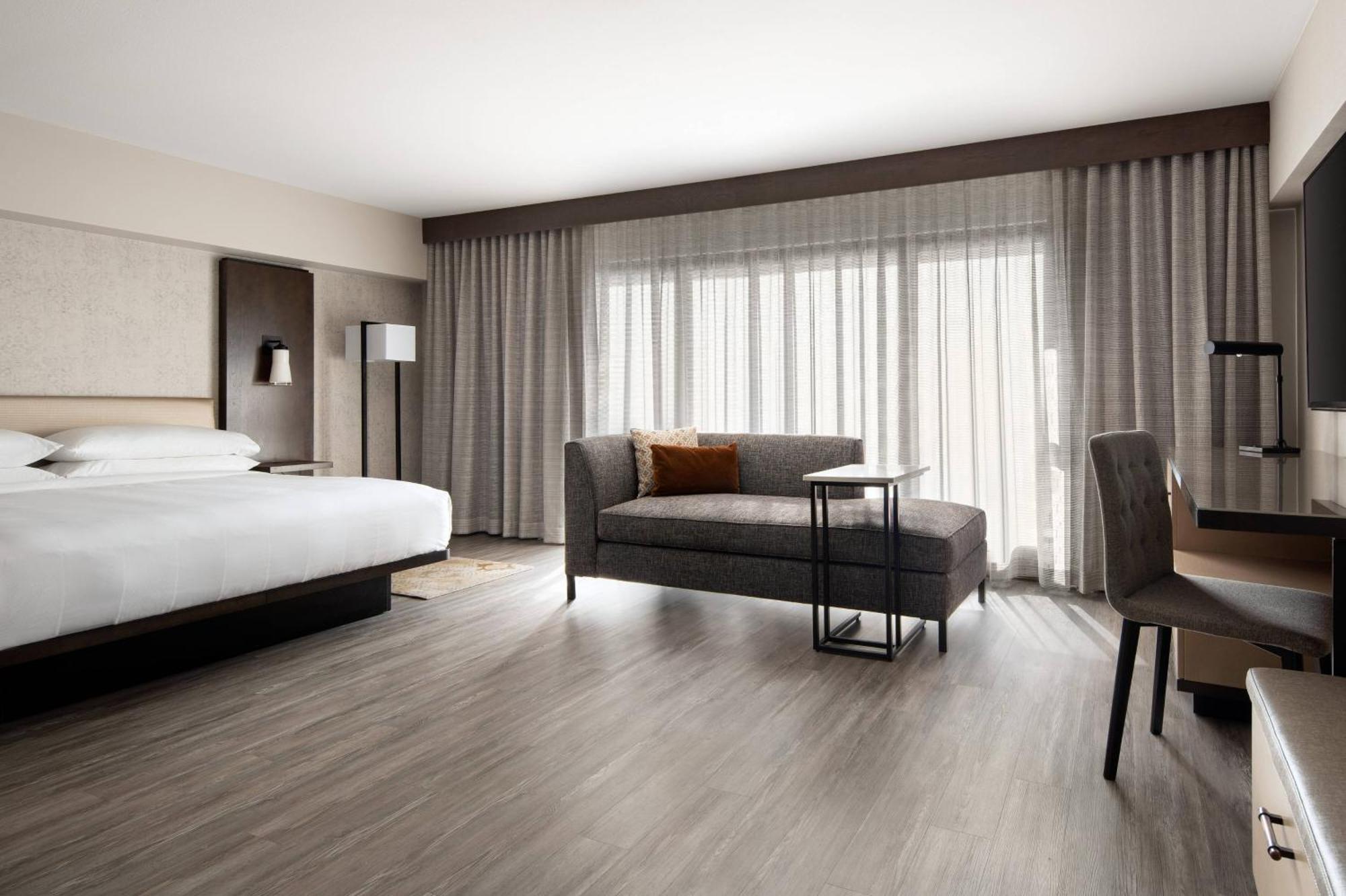 Marriott Riverside At The Convention Center Dış mekan fotoğraf
